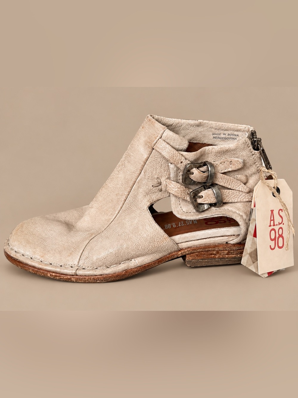 A.S.98 Dusty Meadow Ivory Leather Cutout Buckle Booties EU 38 US 8 BNWT